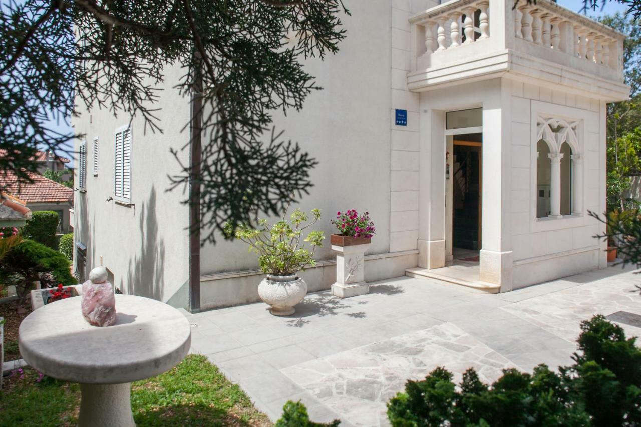 Apartments Cvjetni Dvori Makarska Exterior foto