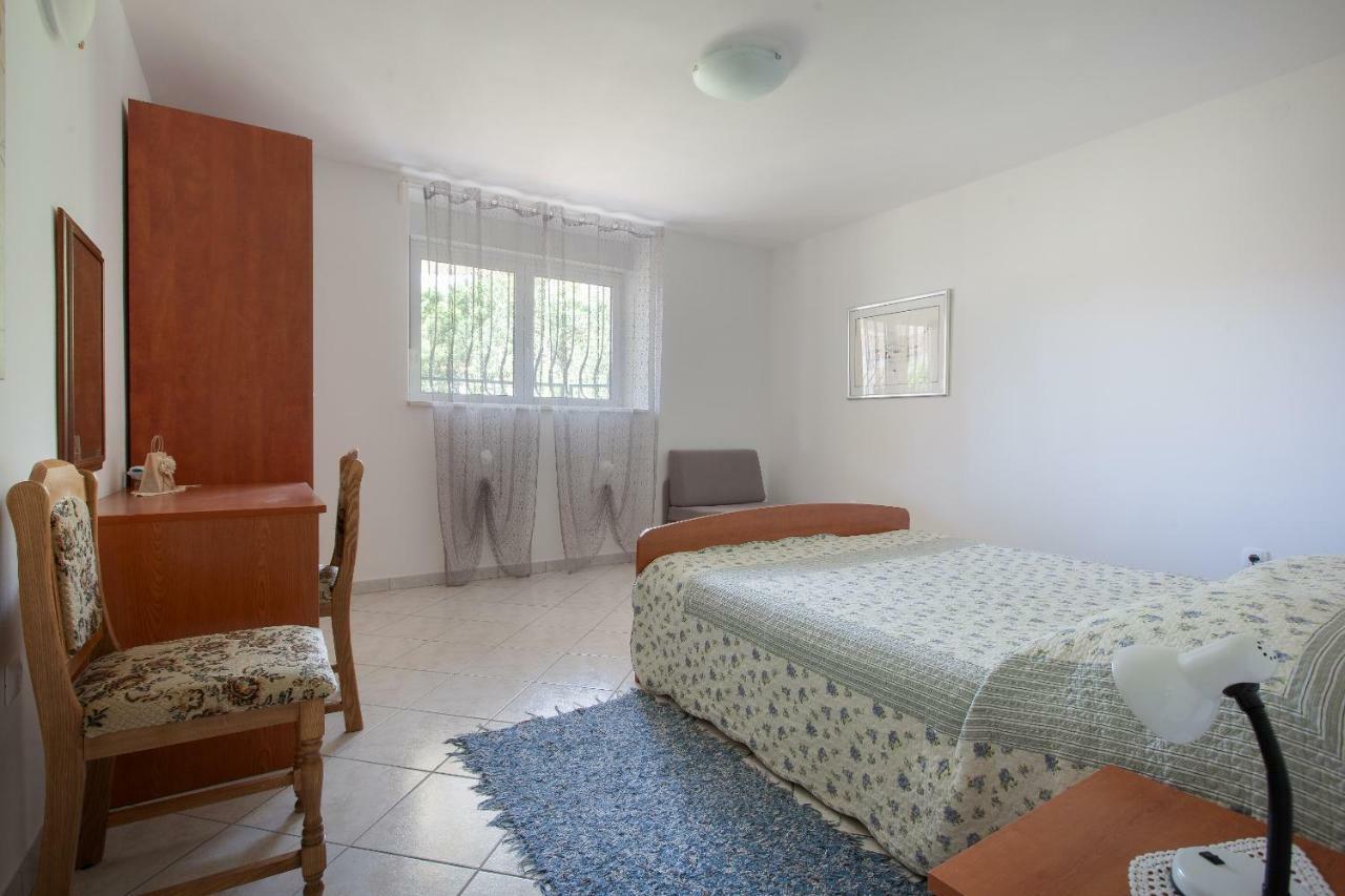 Apartments Cvjetni Dvori Makarska Exterior foto